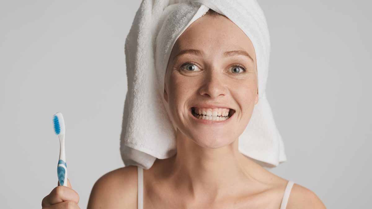 como-cepillarse-la-lengua